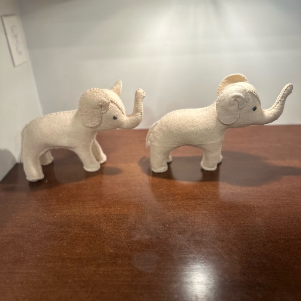 Mud Pie Cream Felt Elephant Bookends Nursery Decor Pair Neutral Safari